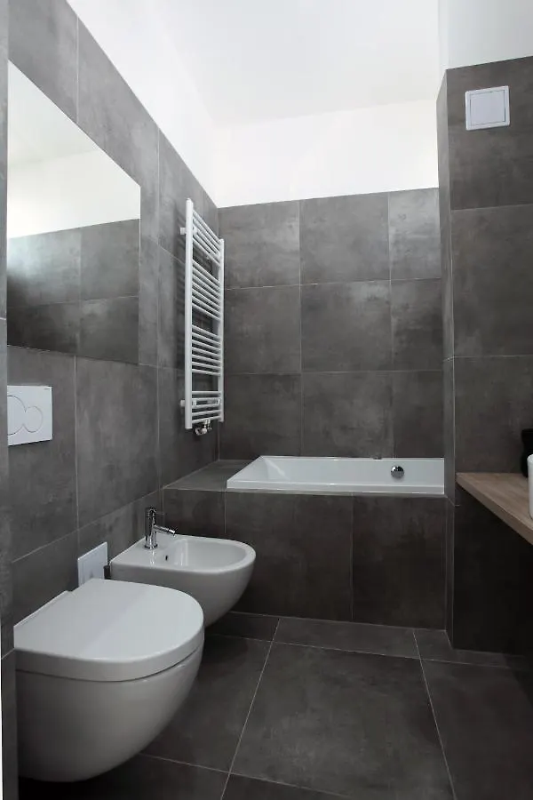 The Apartment House - Mezibranska Praha