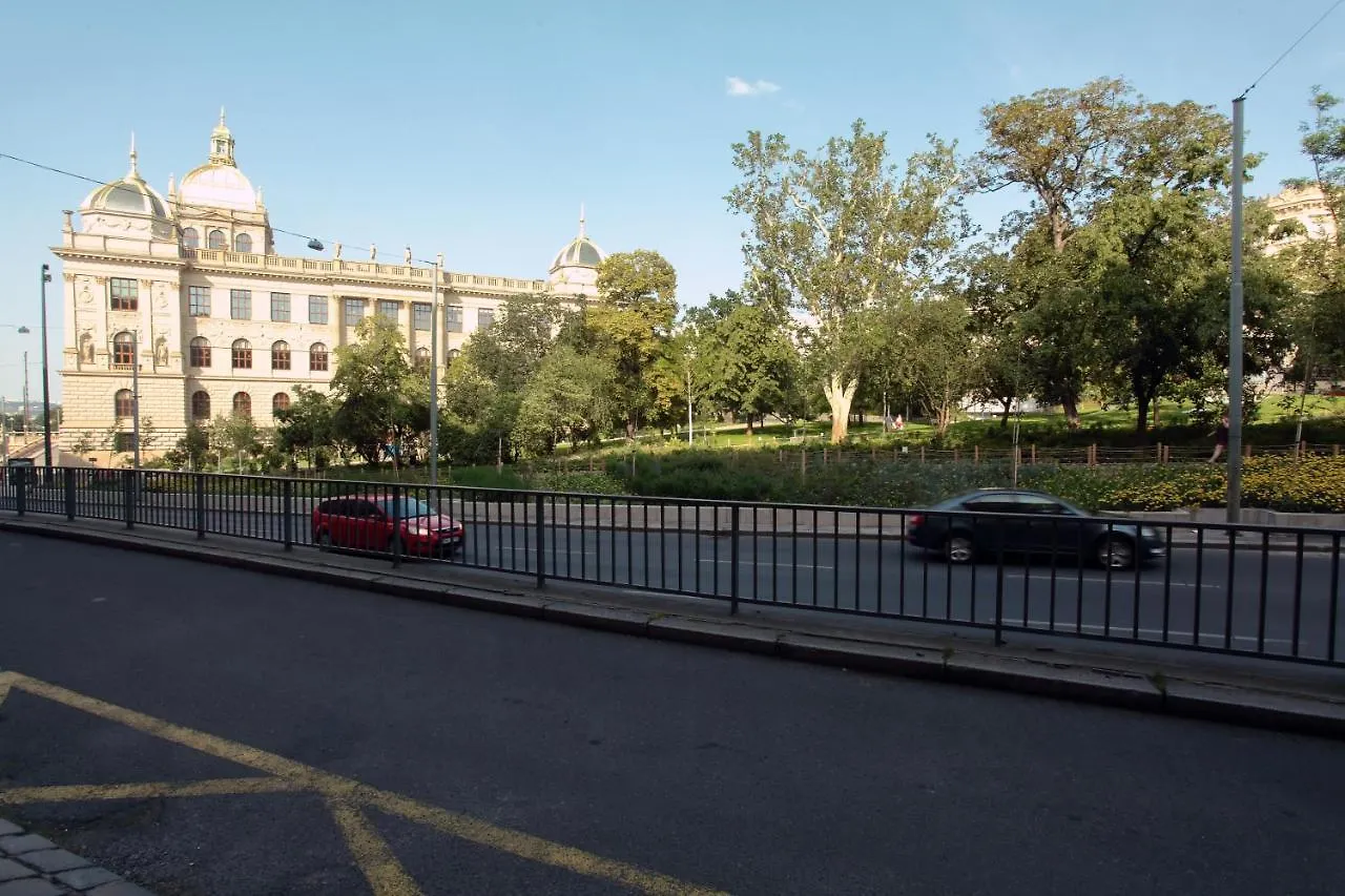 The Apartment House - Mezibranska Praha